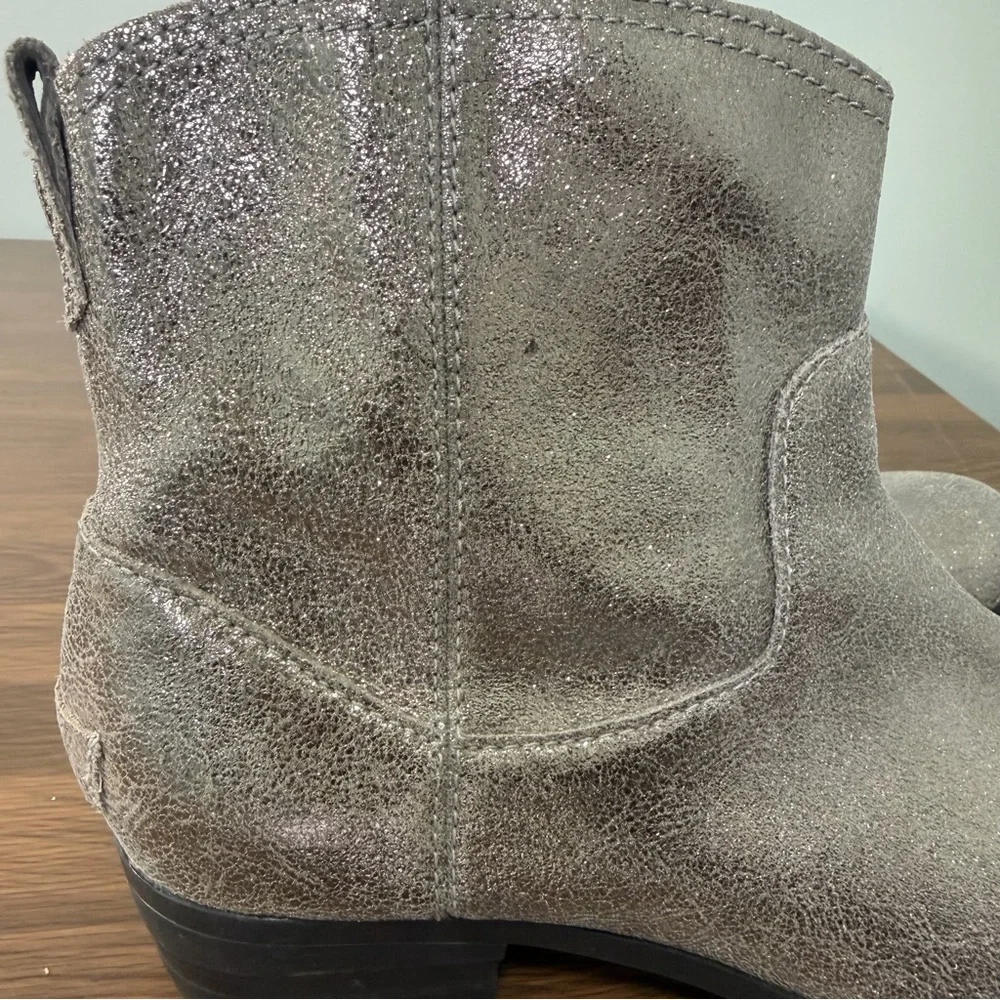 Sorel beautiful pewter